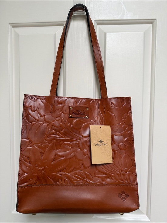 Patricia Nash Handbags - NWT Patricia Nash tote Toscana gold cognac tooled leather western classic tooled